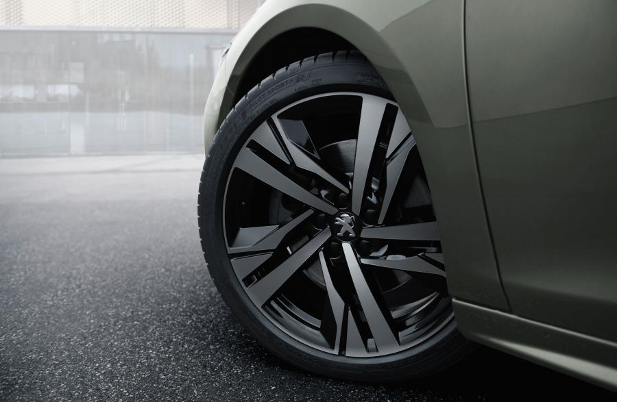 Колеса Peugeot 508 SW GT First Edition 2018 года  (WW) (фото 5 из 6)